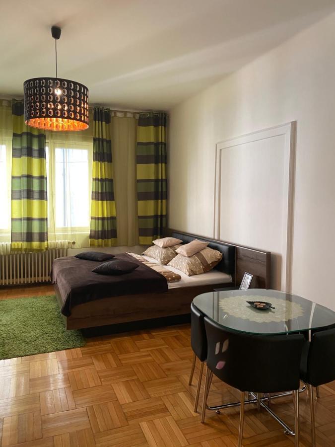 Come & Stay Apartments And Rooms City Center Budapest Bagian luar foto