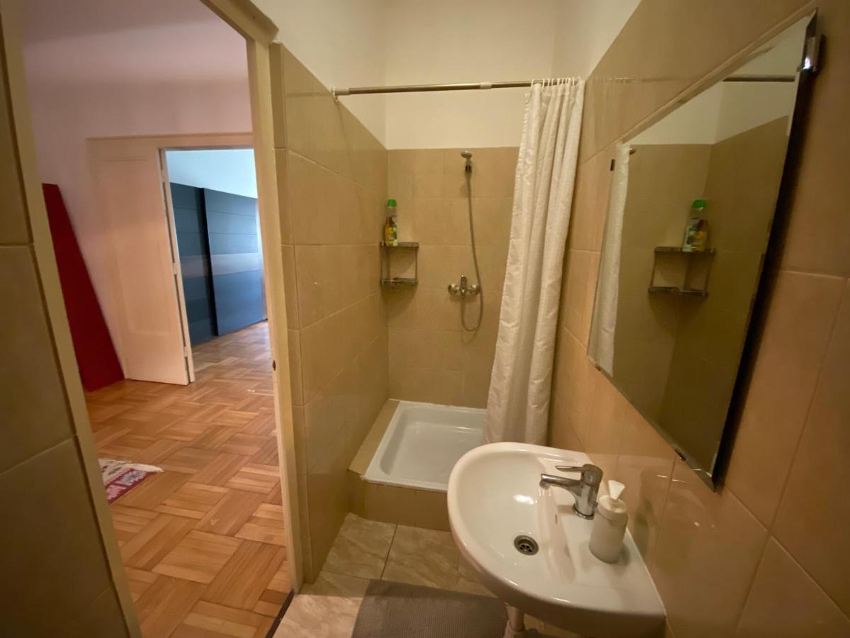 Come & Stay Apartments And Rooms City Center Budapest Bagian luar foto
