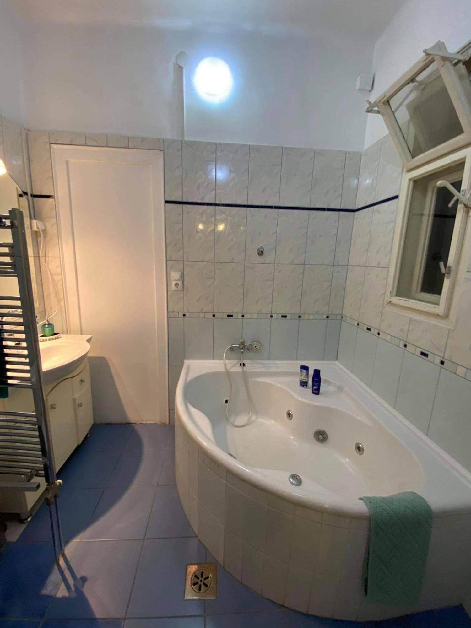 Come & Stay Apartments And Rooms City Center Budapest Bagian luar foto