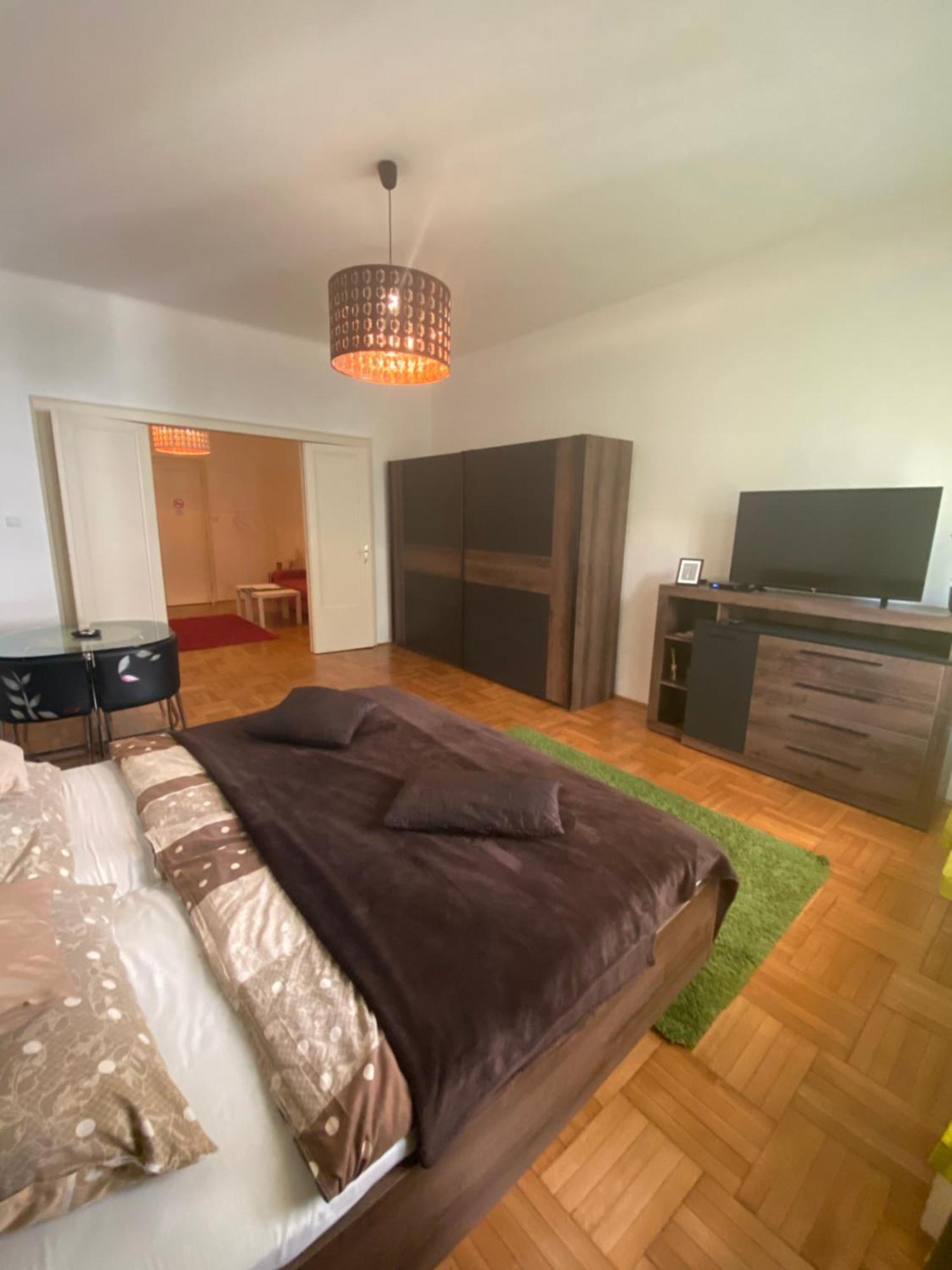 Come & Stay Apartments And Rooms City Center Budapest Bagian luar foto