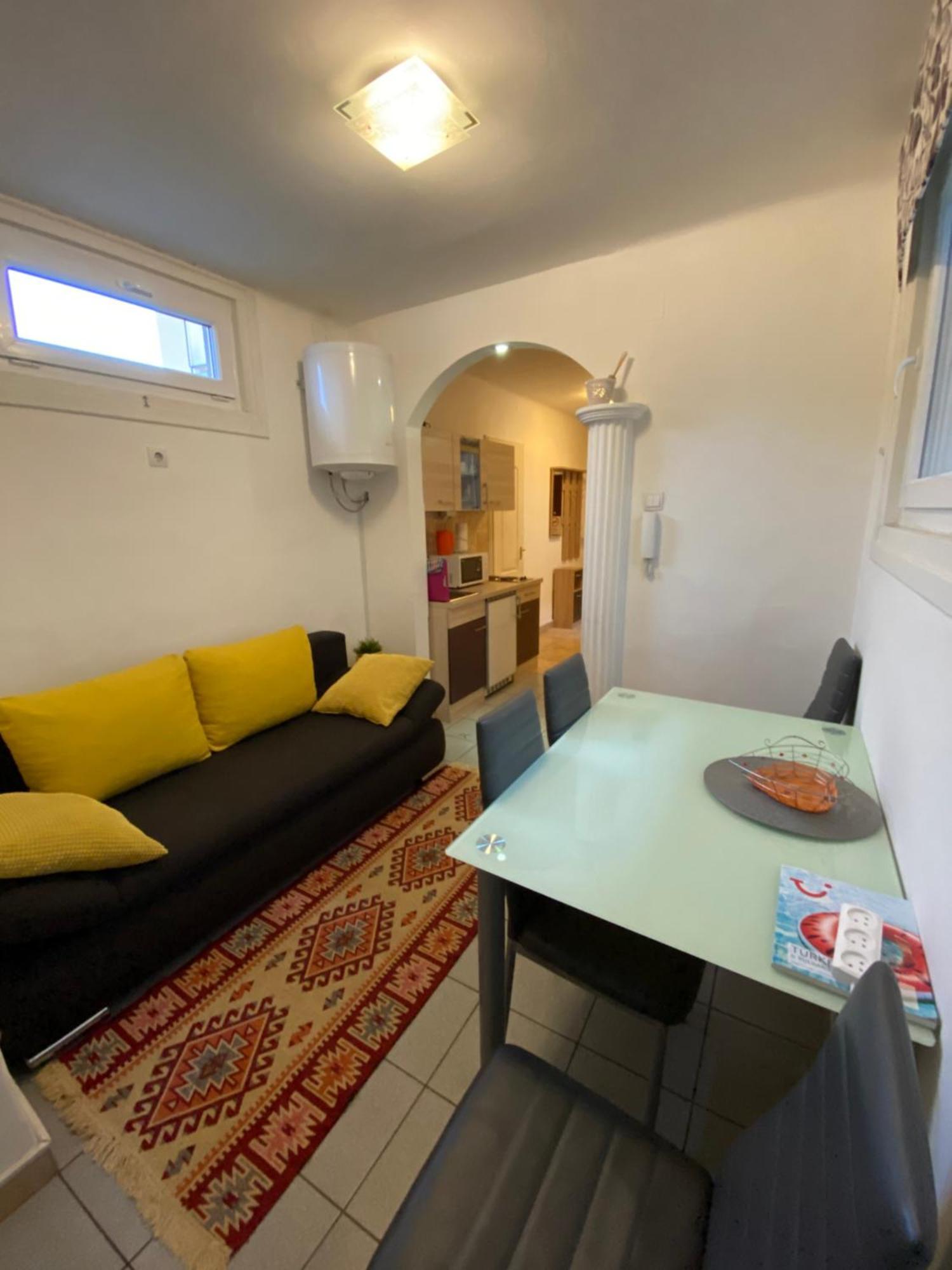 Come & Stay Apartments And Rooms City Center Budapest Bagian luar foto