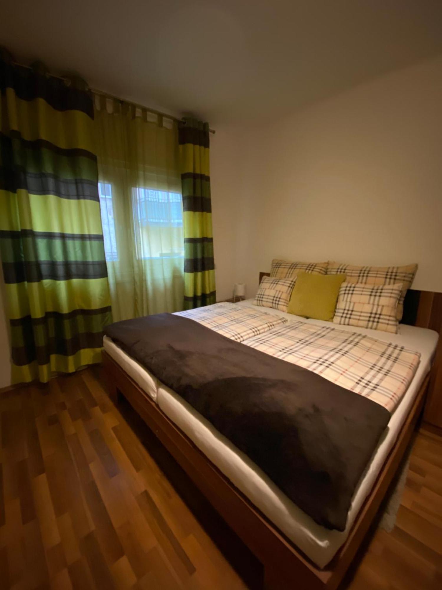 Come & Stay Apartments And Rooms City Center Budapest Bagian luar foto