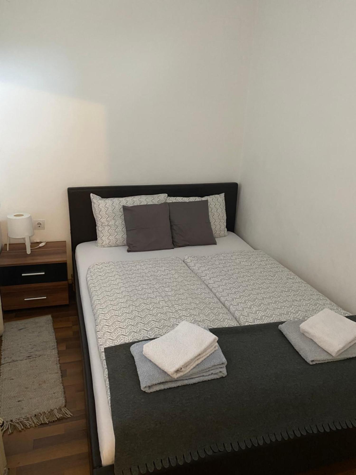 Come & Stay Apartments And Rooms City Center Budapest Bagian luar foto
